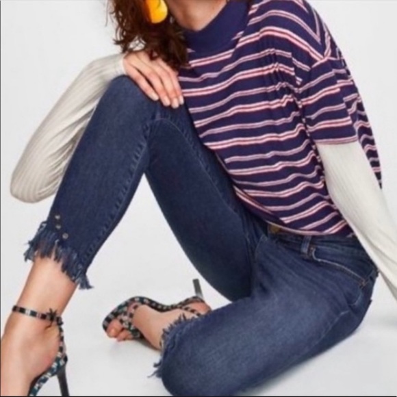 Zara Denim - ZARA Z1975 Midrise Skinny Frayed Grommet Hem Jeans